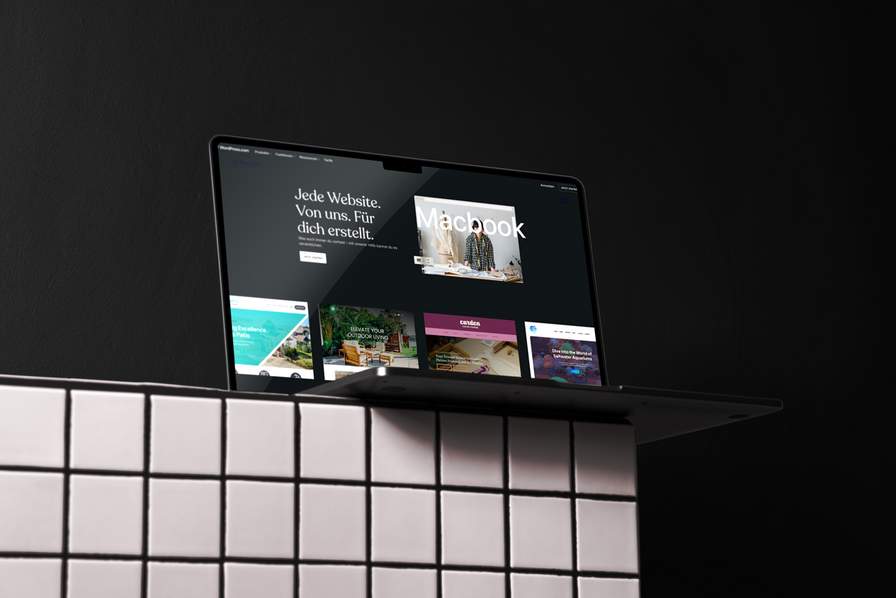 chiliSCHARF | WordPress Agentur Linz & Wien MockUp Macbook Pro zeigt die WordPress Homepage